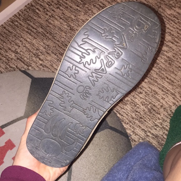 Grey BearPaw Boots - Picture 3 of 5